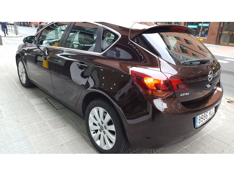 Opel Astra <span class=